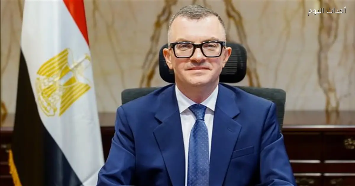 وزير التخطيط يبدأ مهام منصبه بعد أداء اليمين