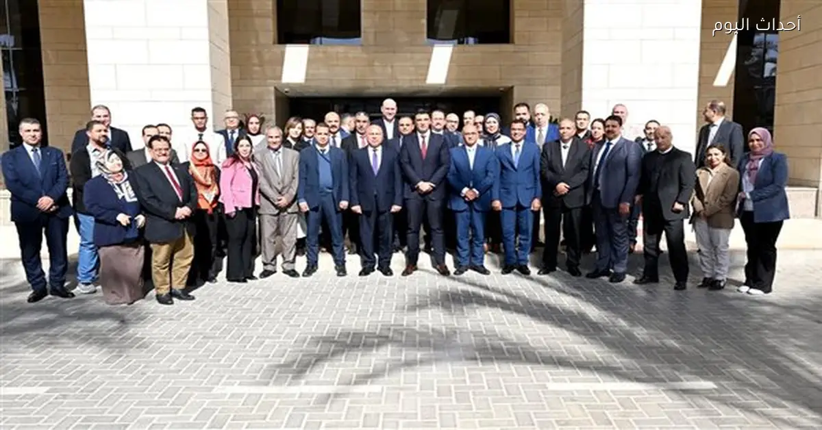 وزير الصناعة يحدد 28 صناعة واعدة لجذب الاستثمارات