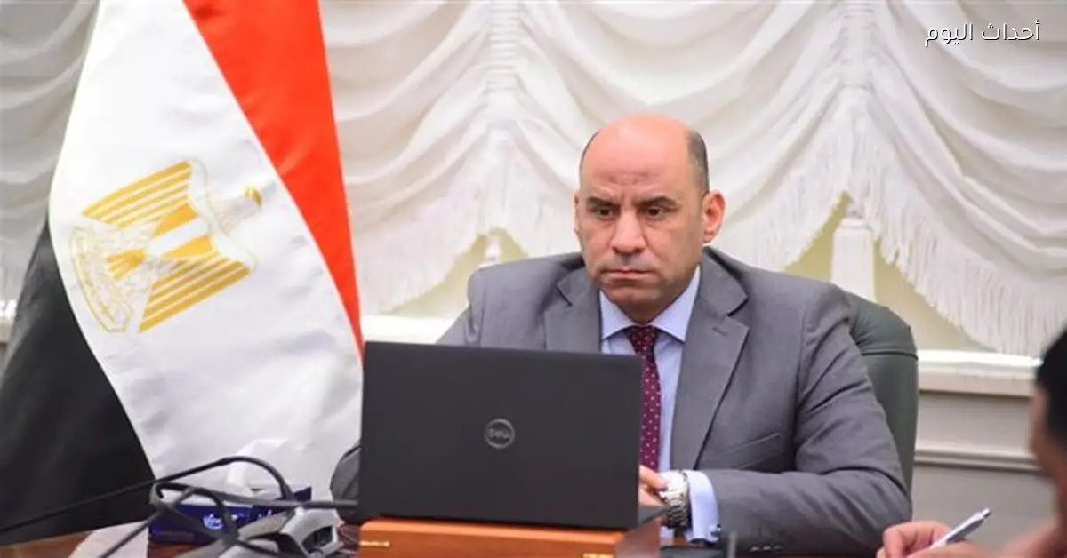 وزير العمل يثمن جهود مستشار السلامة والصحة المهنية