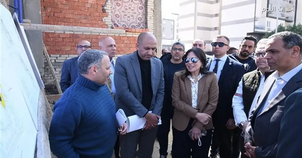 وزيرة الإسكان تتابع مشروع سكن مصر في مدينة الشروق