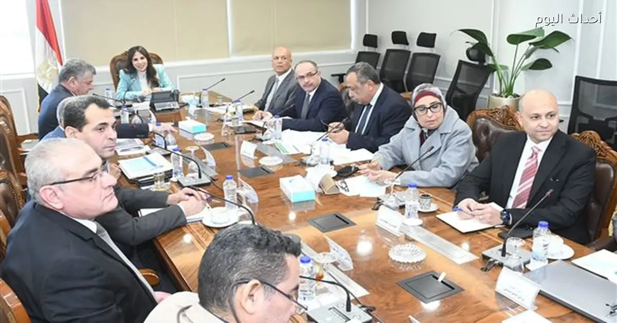 وزيرة الإسكان تتابع مشروعات مبادرة حياة كريمة بالمحافظات