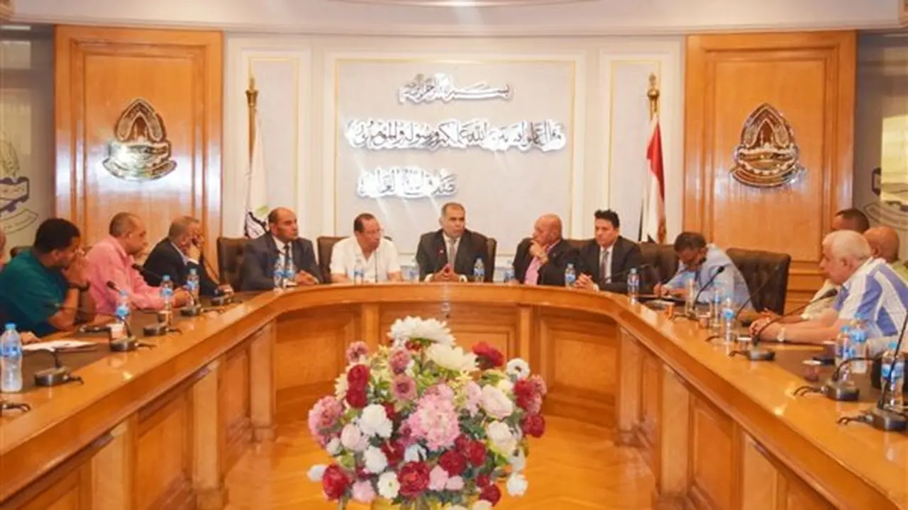 اجتماع موسع لشعبة المخابز وقيادات تموين القاهرة استعدادًا لتطبيق منظومة «الخصم المباشر»