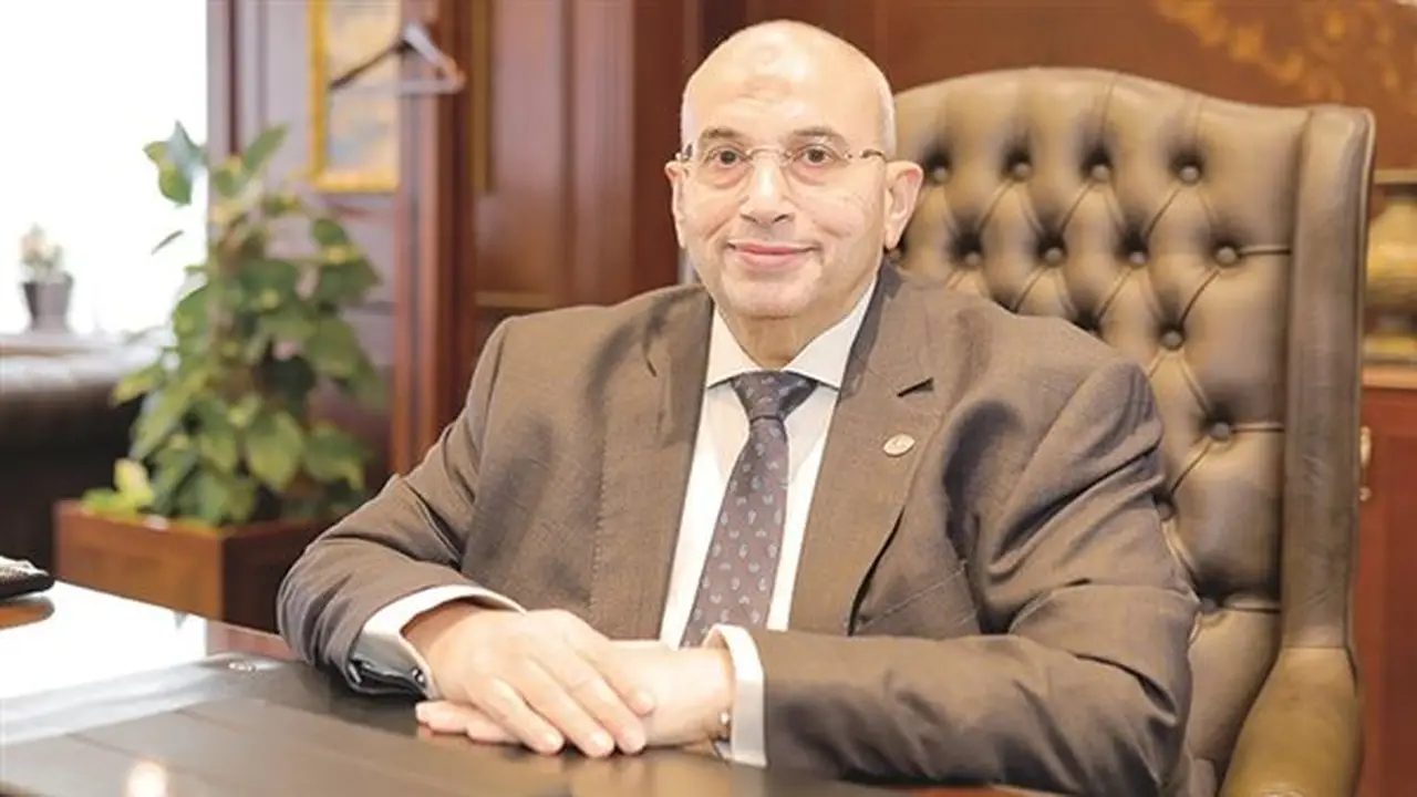 خبراء الضرائب يطرحون 3 حلول لمواجهة أزمة نقص الأدوية المستوردة