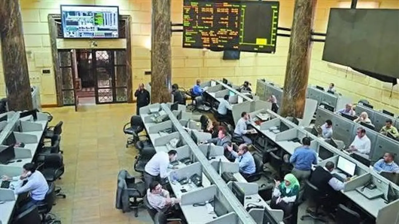 12 شركة سمسرة تتصدر تداولات البورصة المصرية بنهاية الأسبوع و«ثاندر» في المقدمة