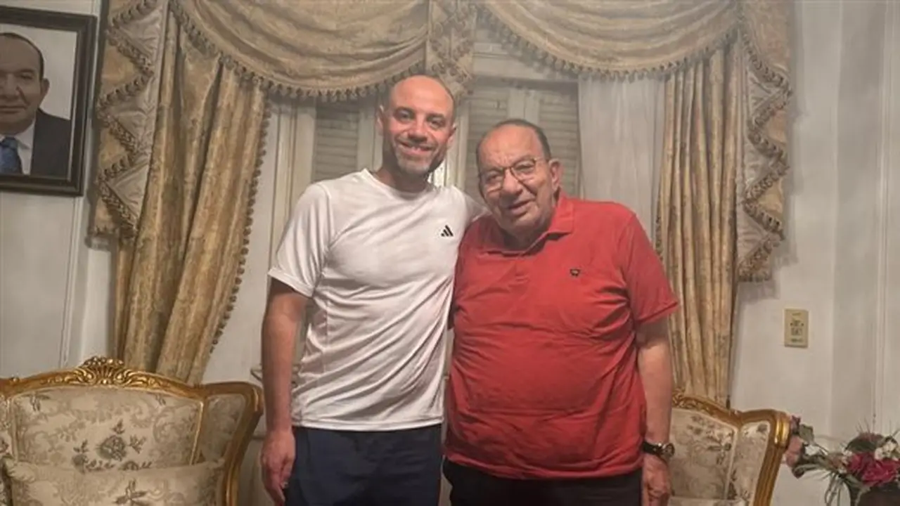 محمد فهيم، الهداف السابق للذئاب، يزور المقاولون العرب ويلتقي المهندس محمد فتحي