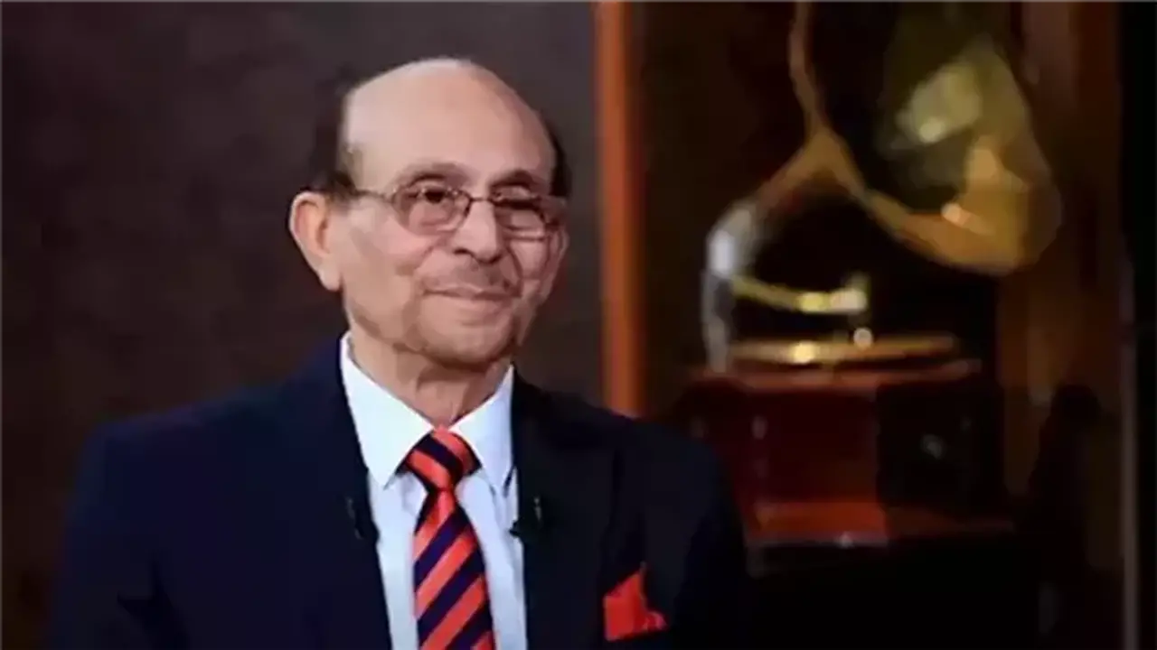 محمد صبحي يعود إلى الساحة الفنية الأسبوع المقبل بعد تحسن حالته الصحية