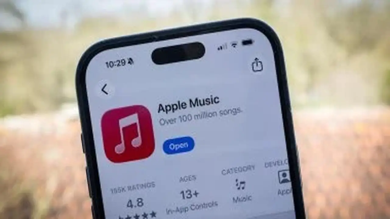 آبل تُعلن عن إضافة تصنيفات جديدة لأغانٍ مُنتجة بالذكاء الاصطناعي في Apple Music