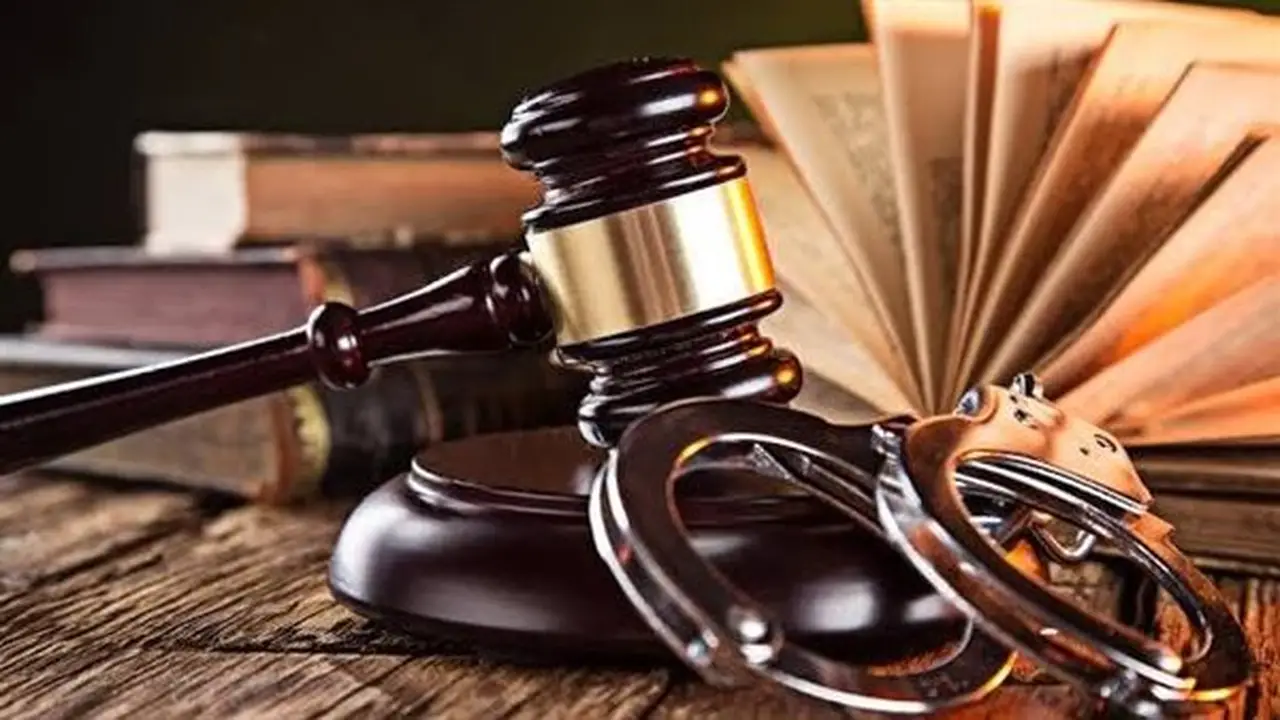 من يحق له الاستفادة من العمل للمنفعة العامة وفقًا للقانون؟