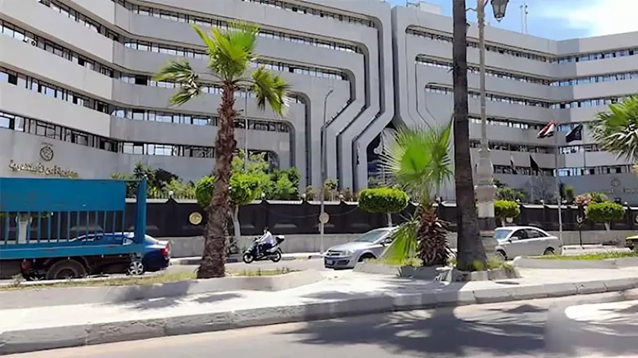 الداخلية تضبط فتاة في الإسكندرية لنشرها فيديوهات مخلة