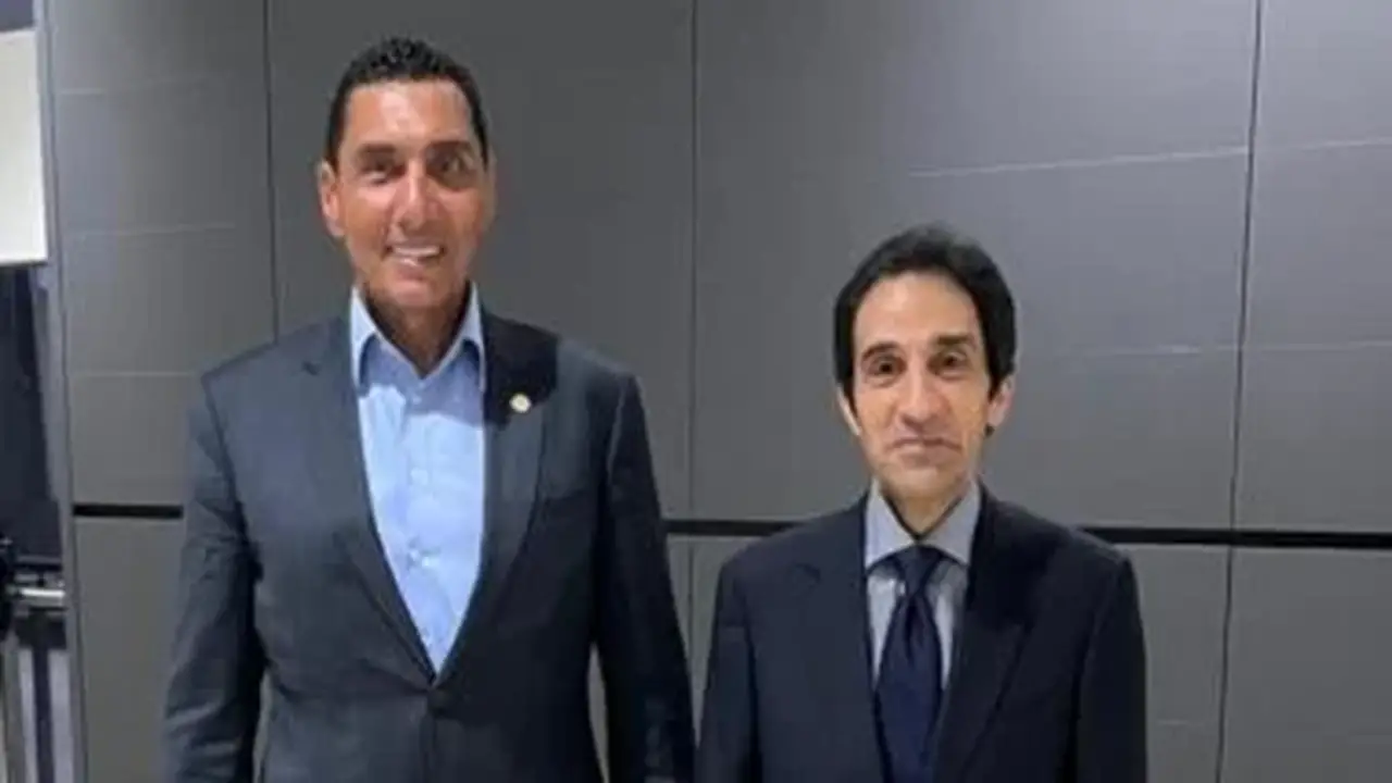 جوهر نبيل يصل إيطاليا لحضور حفل افتتاح دورة ألعاب البحر المتوسط 2026